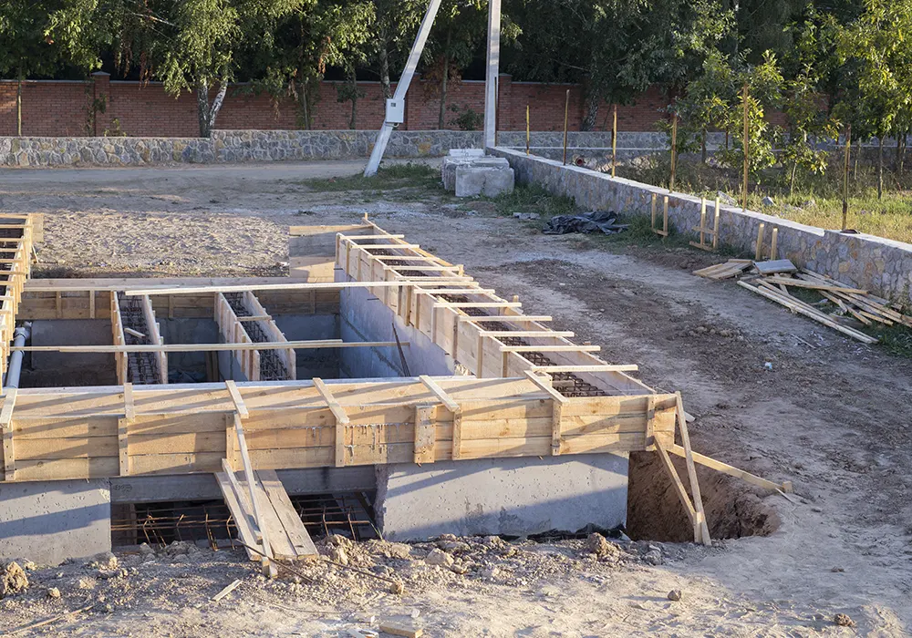 banner-Foundation-Pouring-04